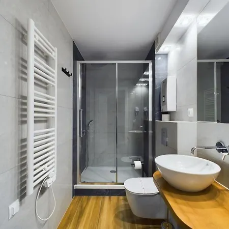 Dabrowka Komfort - W Parku Lesnym , Sauna,grill アパート *