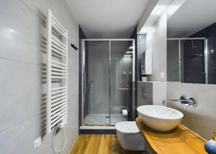 Dabrowka Komfort - W Parku Lesnym , Sauna,grill Апартаменты *